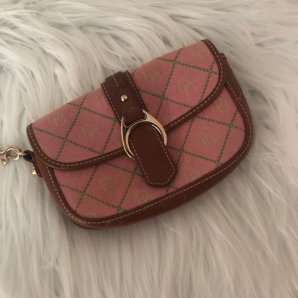 Dooney & Bourke Wristlet